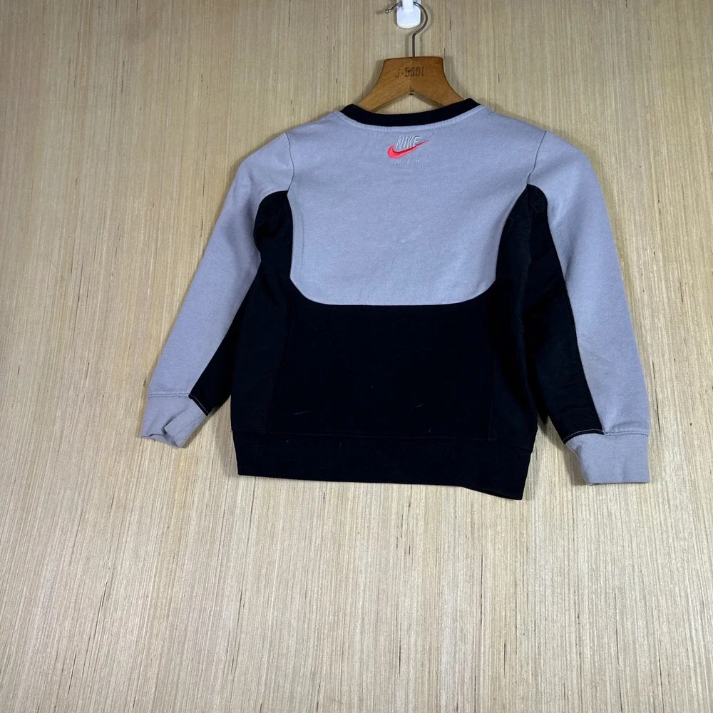 Nike Air Sweatshirt Kids Size 6 Grey Black Red Colorblock Crewneck Long Sleeve